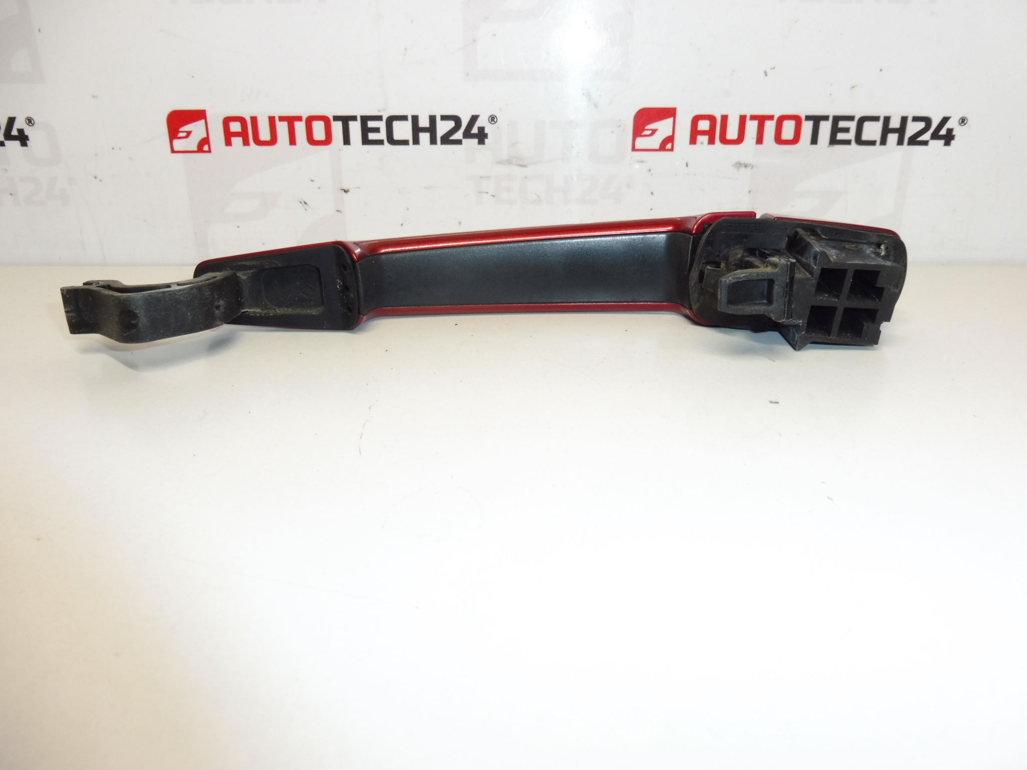 Дръжка на врата Citroën Peugeot Червена EKQD 9101GH