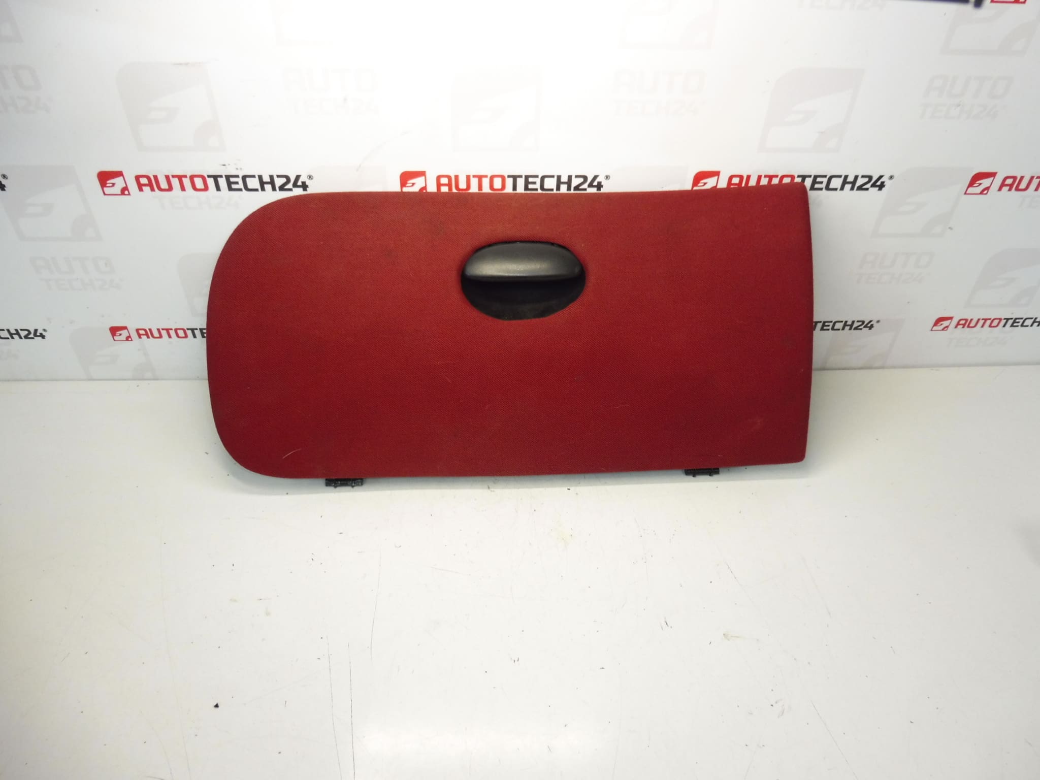 Peugeot 206 капак жабка 96588022JK 8218CG