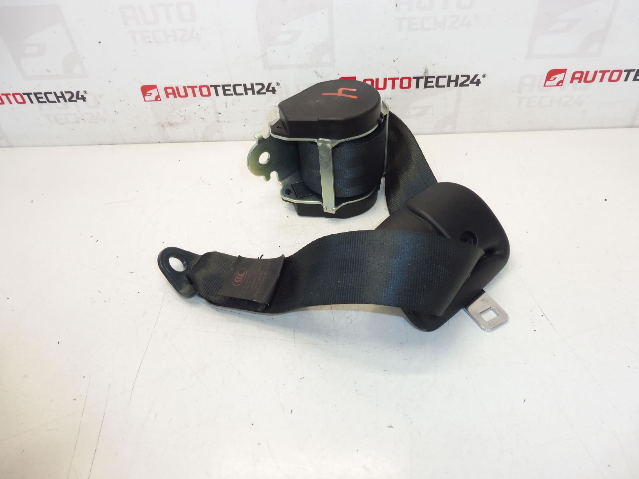 Peugeot 207 заден колан 96498077XX 8974SY