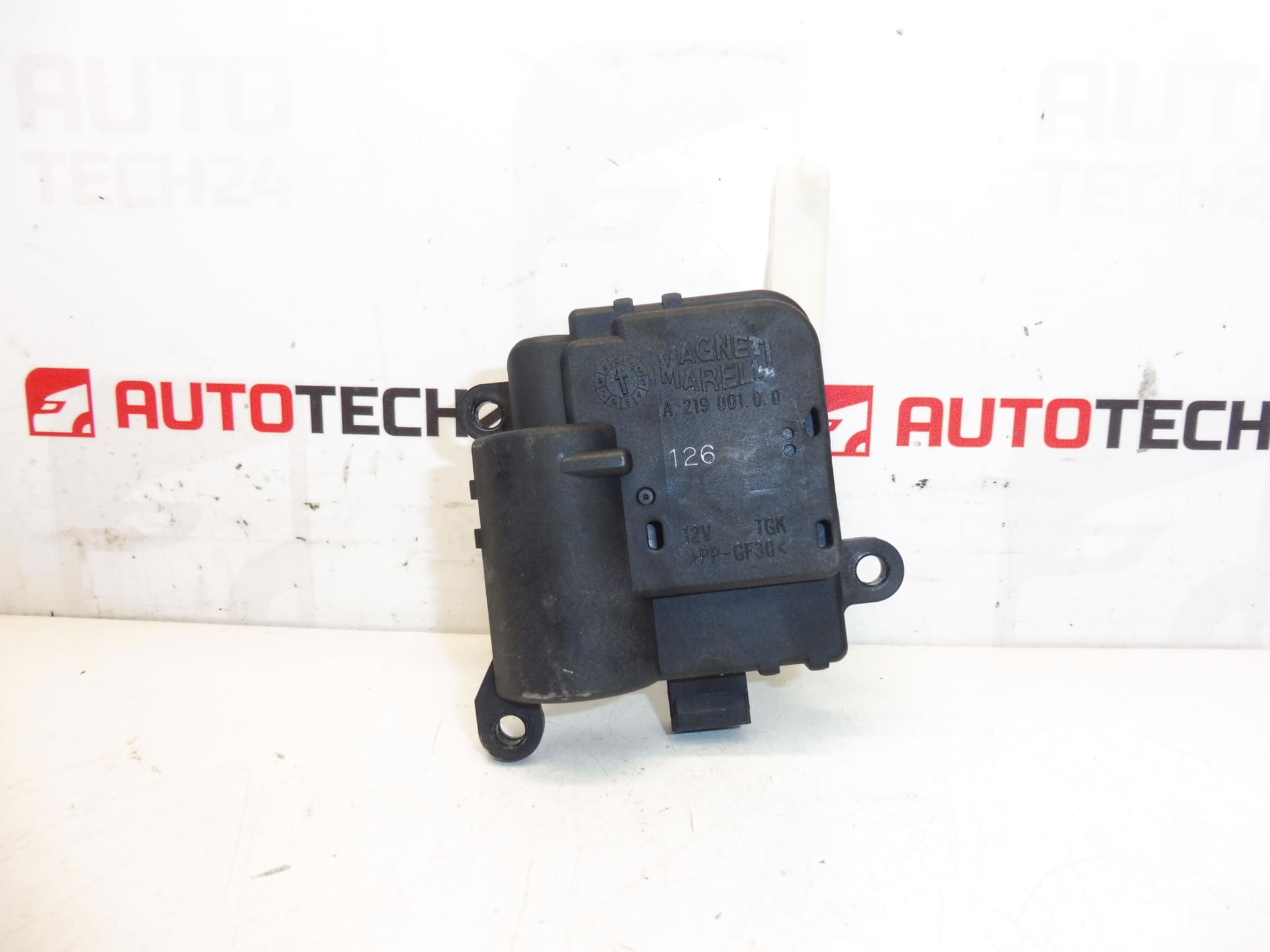Серво Citroën Peugeot A21900100 6447KF