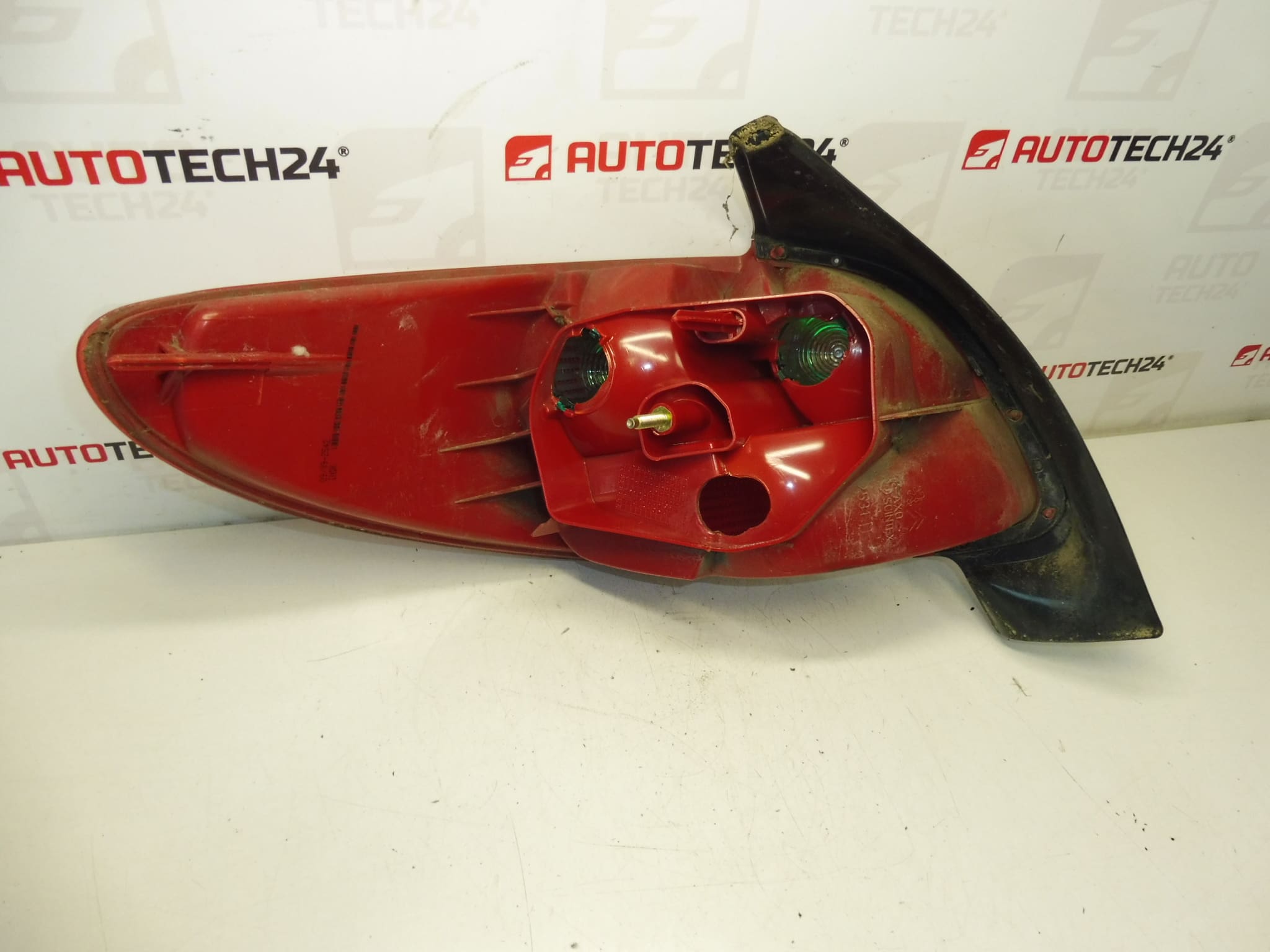 Фар заден десен Peugeot 206 до 6/2003 6351P1 - Image 2