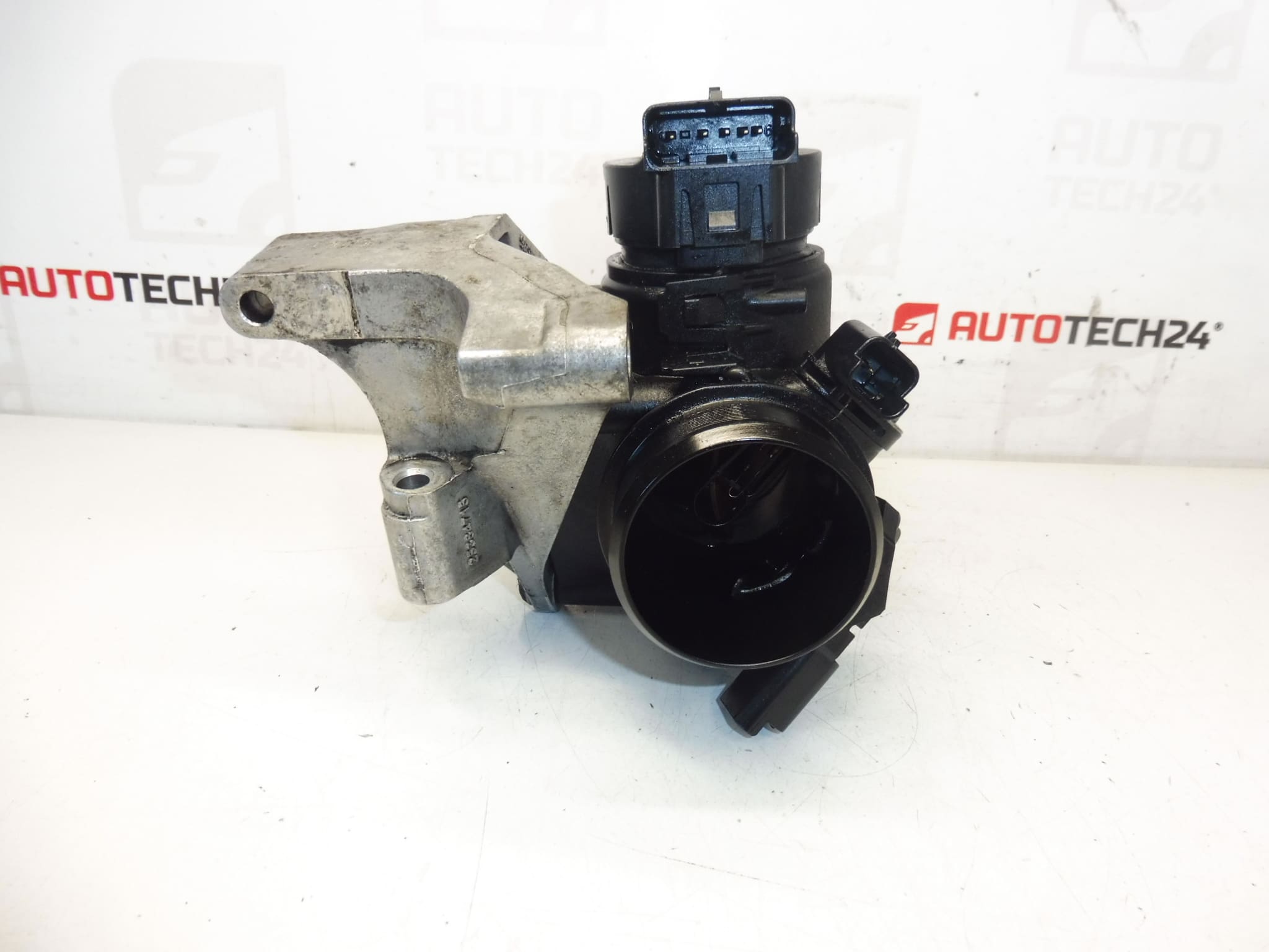 Дроселова клапа 1.6 HDI Citroën Peugeot 9660030580 0345E7