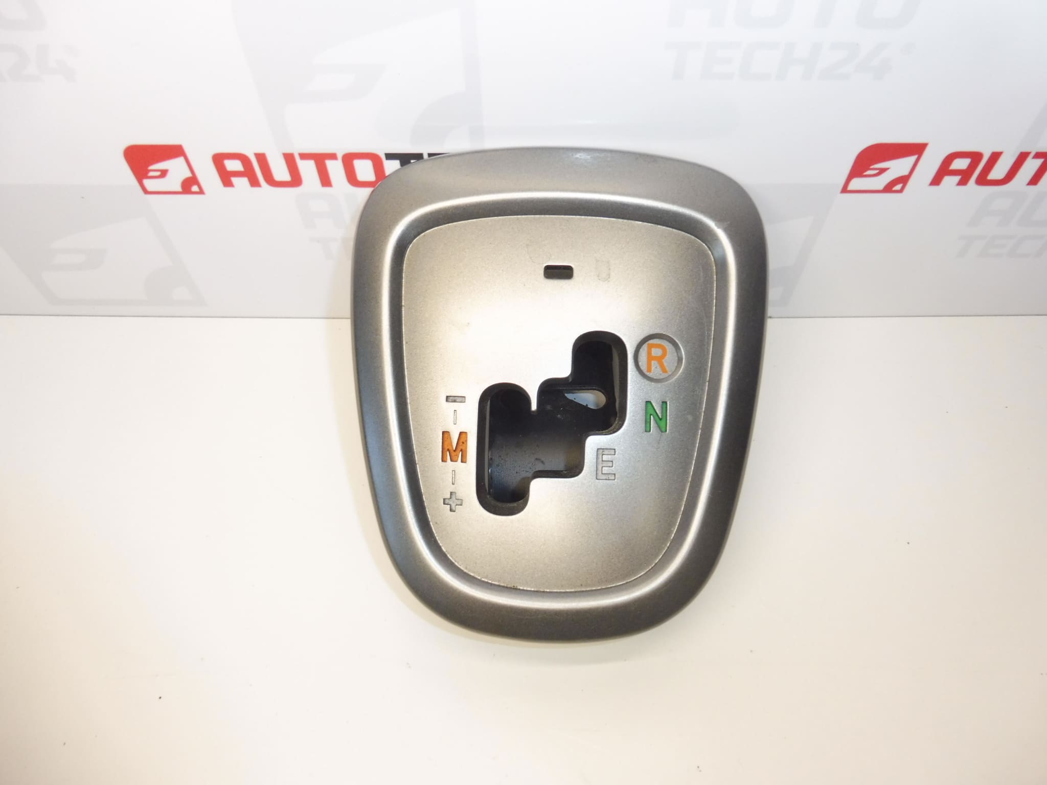 Автоматичен индикатор Citroën C1 Peugeot 107 246329 2461E6 240781