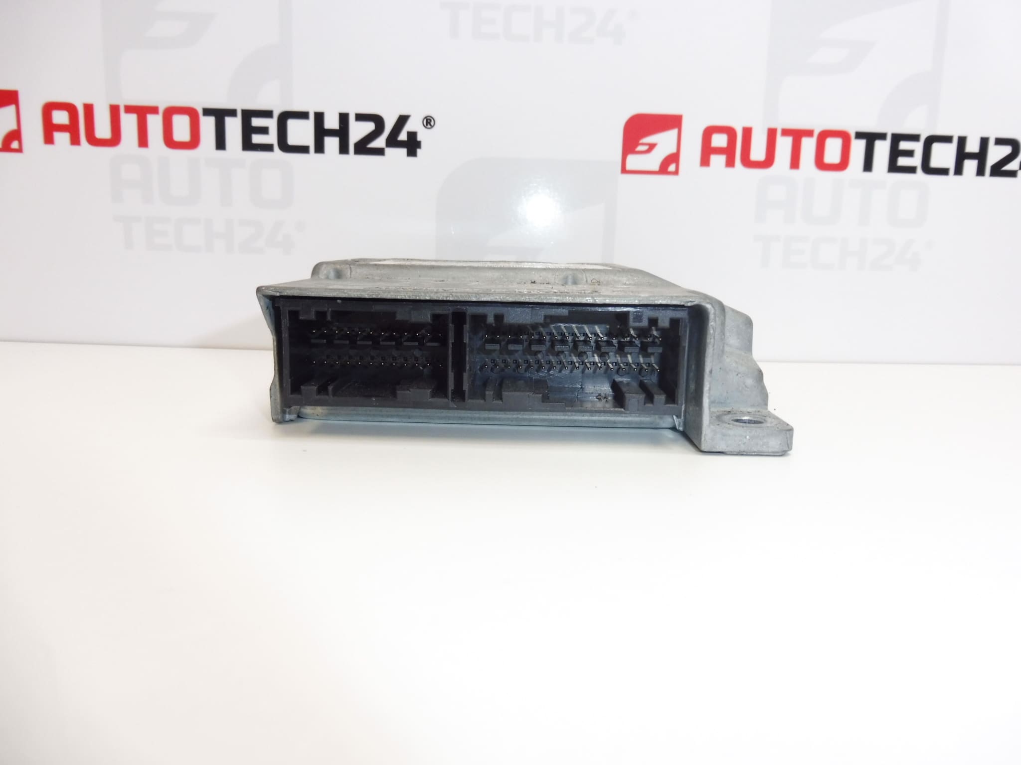 Блок за управление на въздушните възглавници Autoliv Peugeot 307 CC 9653493180 6545HG - Image 2