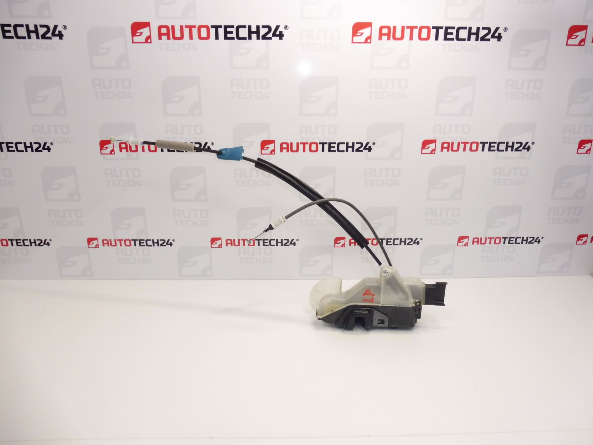 Брава на шофьорската врата Citroën Peugeot 9816343480