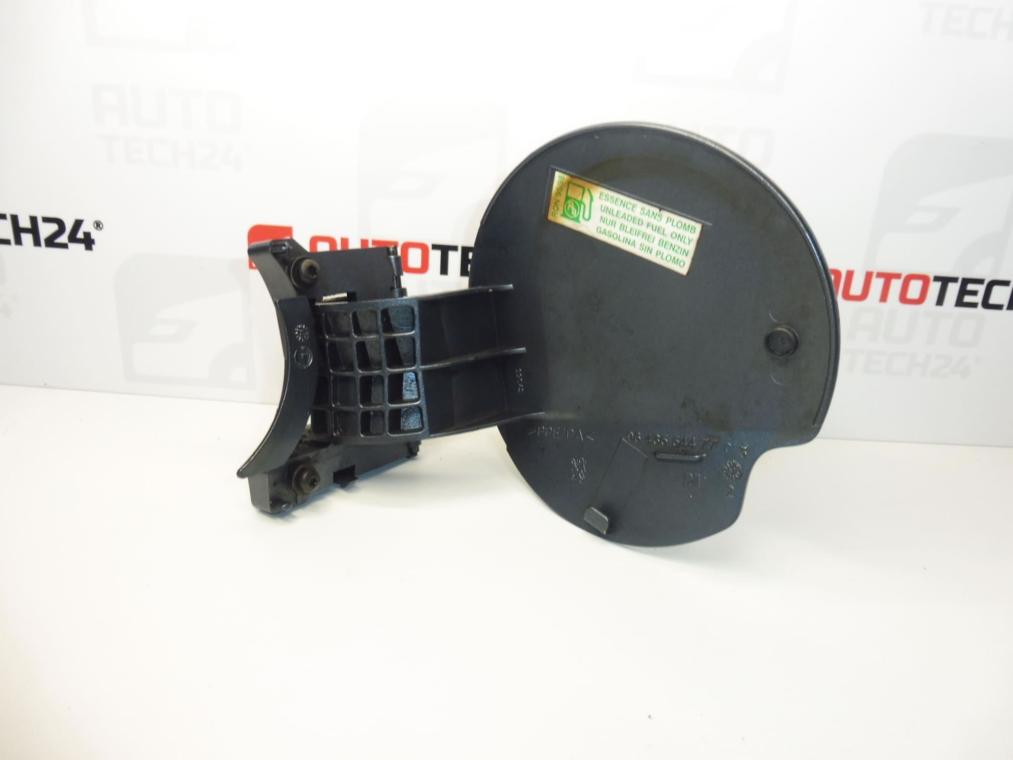 капак на резервоара Peugeot 307 9643554477 EZWD