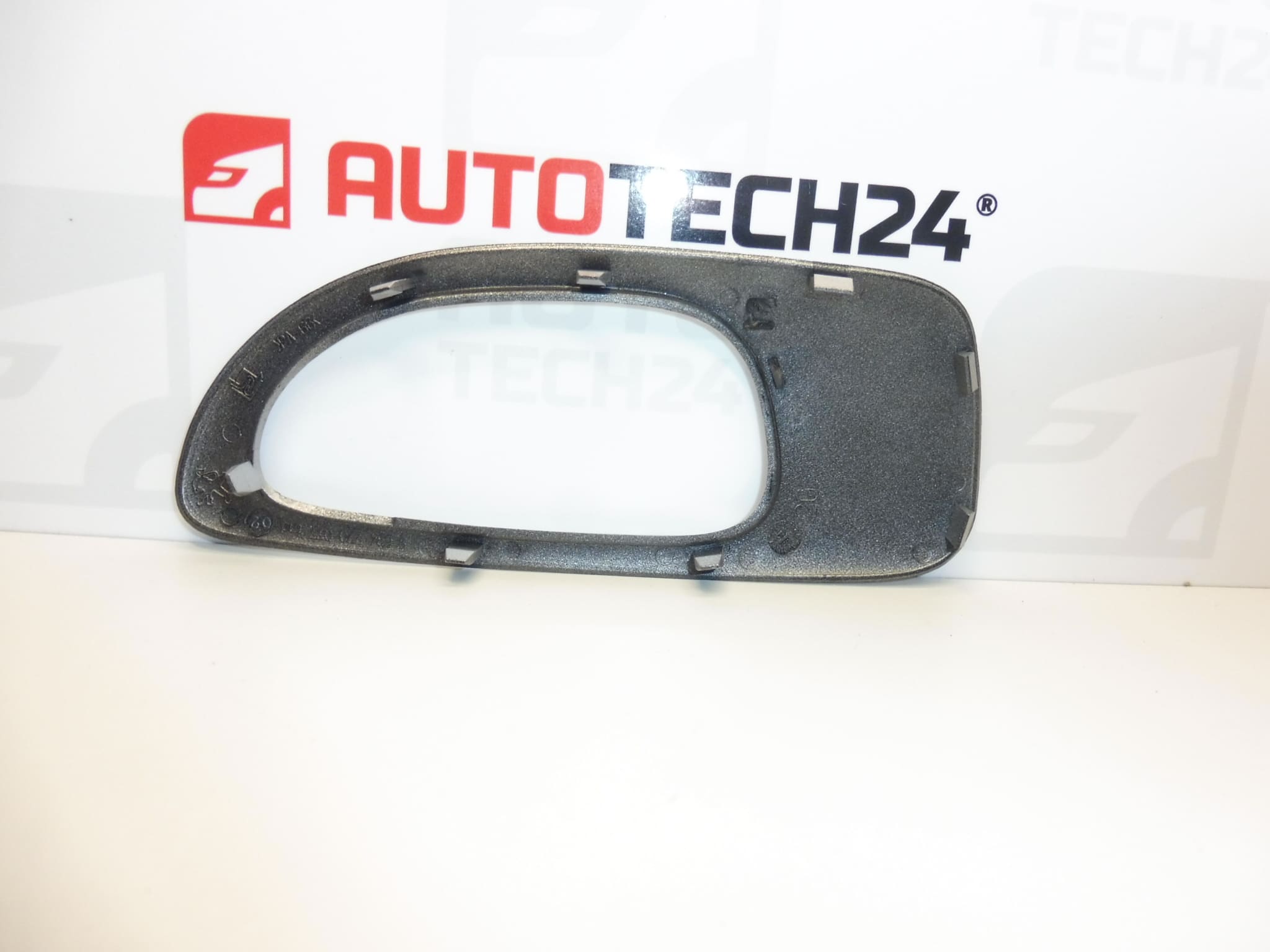 Капак за вътрешната дръжка на лява задна врата Peugeot 307 9634770077 9119Y1 - Image 2