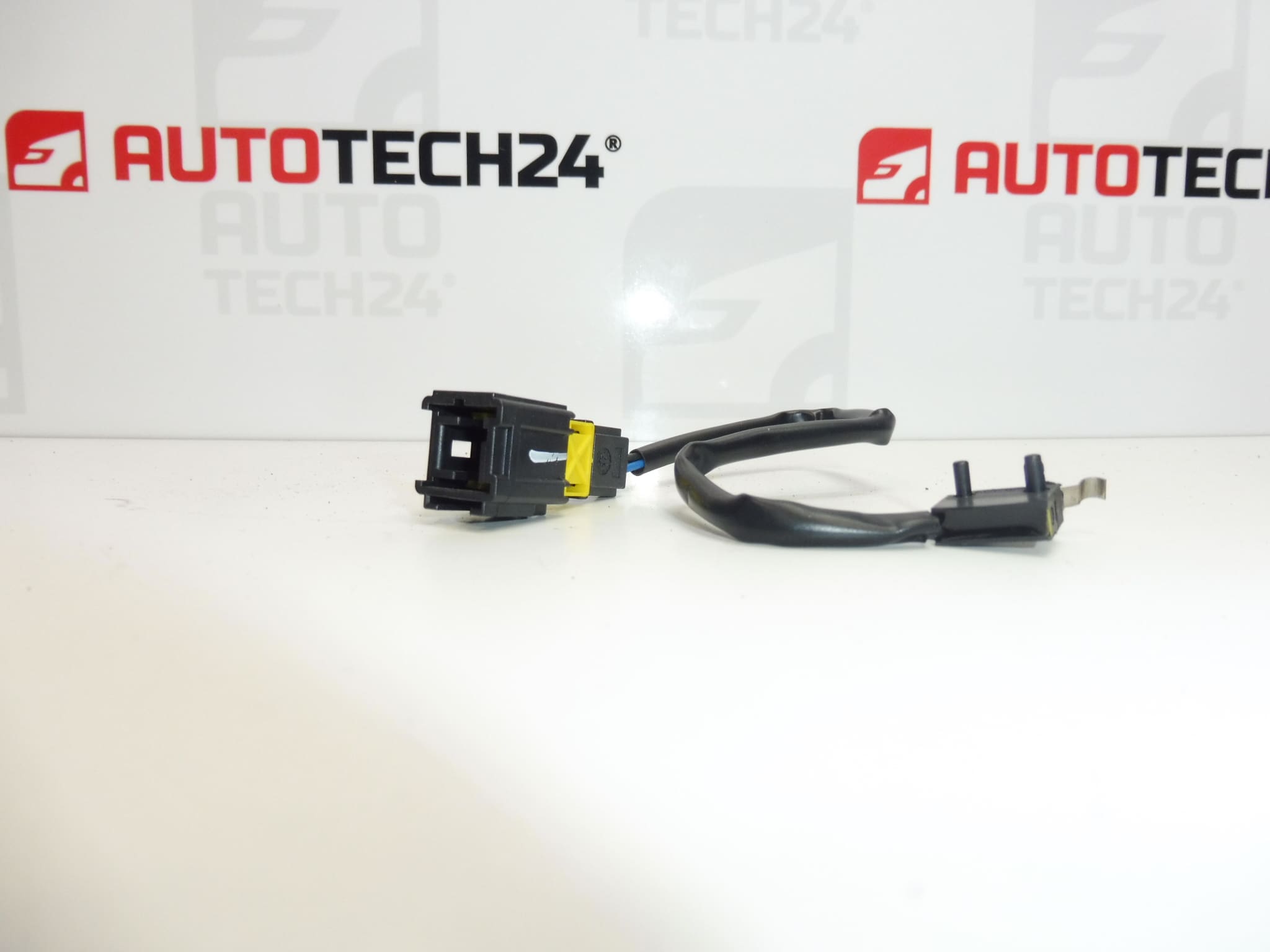 ляв Peugeot 307 CC 8484L5